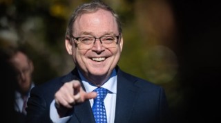 悬念保留到圣诞节后 特朗普称可能“明年初”宣布美联储新任主席人选