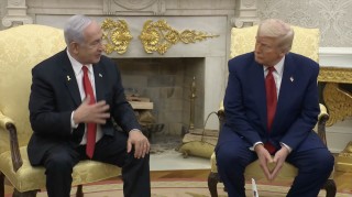 特朗普关税自残美国 美股竟靠“假新闻”救场