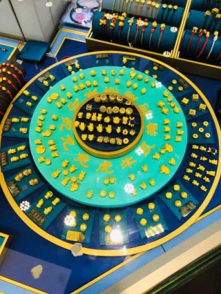 品牌金饰又涨价！实探金饰市场：轻量化与工艺付费成趋势