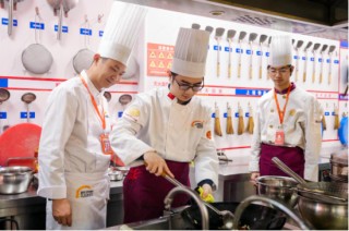 从核物理到中餐，一位复旦学子的跨界人生选择