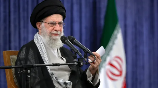 国际周五油价暴涨 以色列-伊朗冲突引发供应风险  第1张