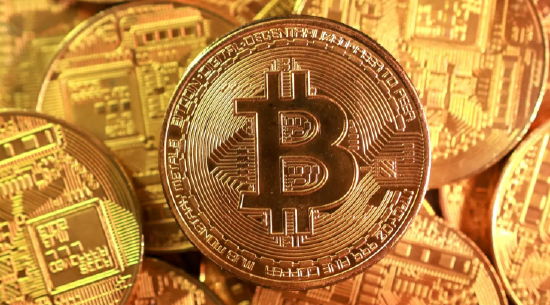 11月5日外盘头条:美国政府停摆追平纪录 IBM裁员数千人 比特币跌破10万美元 苹果拟推出低价笔记本电脑 第5张 11月5日外盘头条:美国政府停摆追平纪录 IBM裁员数千人 比特币跌破10万美元 苹果拟推出低价笔记本电脑 第5张