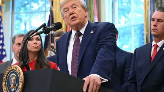 特朗普与伊朗新领袖斗志昂扬 能源市场供应压力未见缓解  第1张